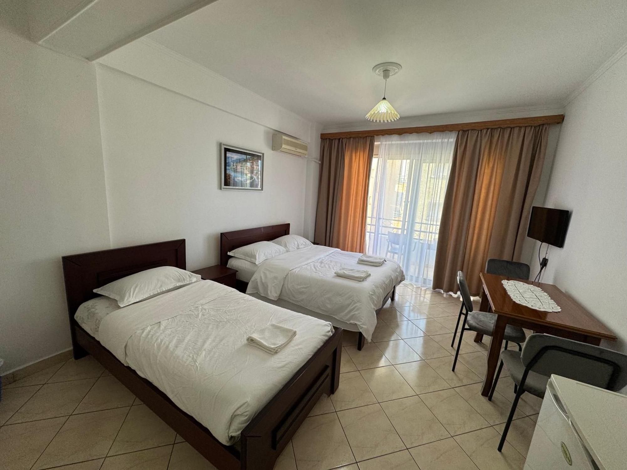 Comfort Apartments Promenade Saranda Kültér fotó